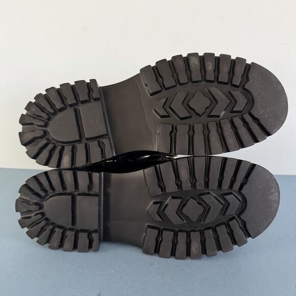 Steve Madden Cleo Black Leather Chunky Lug Sole Curb Chain Ankle Boots - Picture 9 of 10